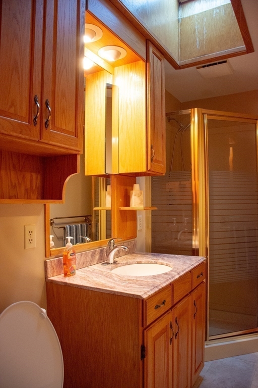 29 Charlton Road Dudley, MA 01571 - Photo 22 of 30