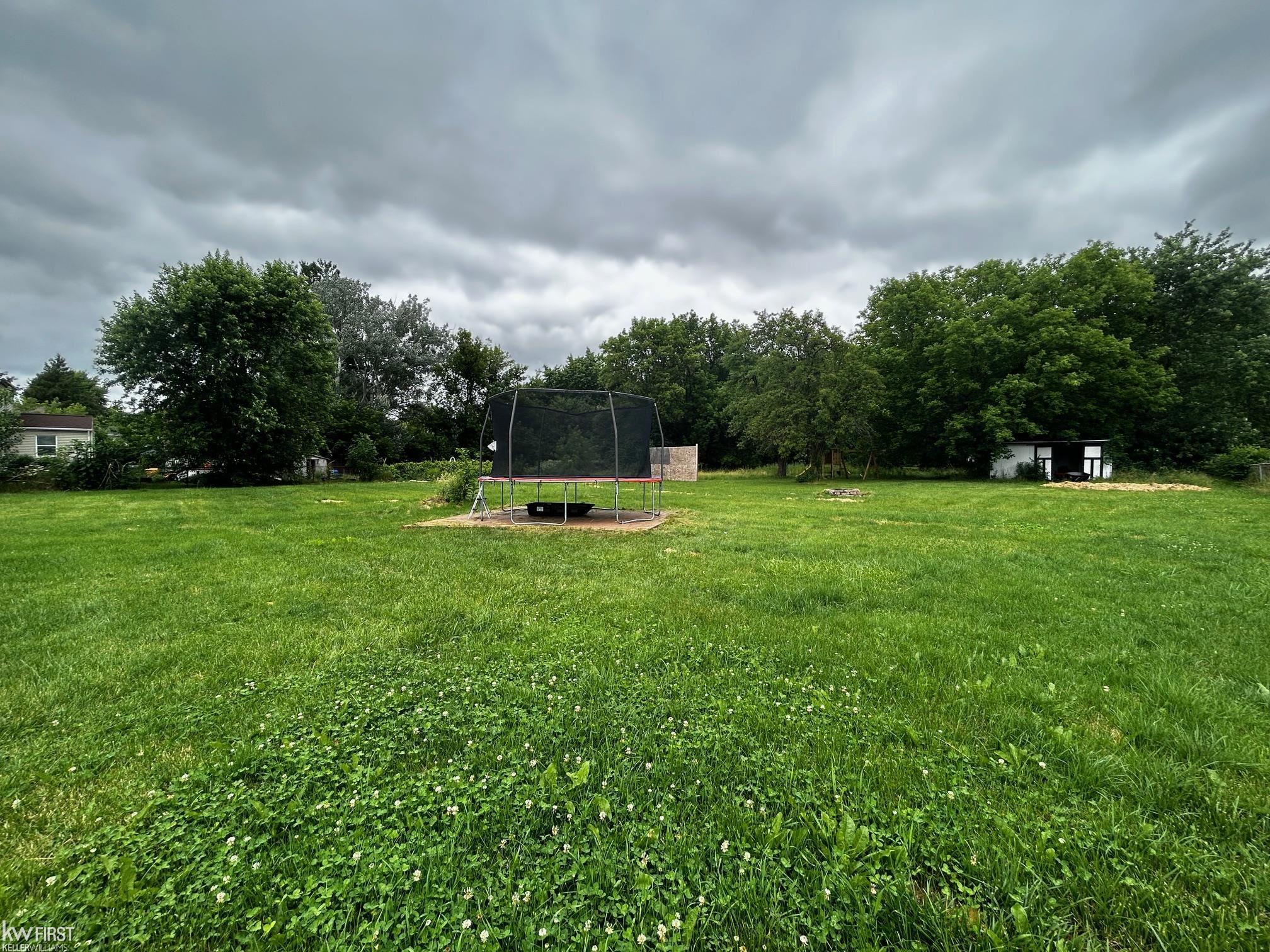 3402 North Belsay Road Flint, MI 48506 - Photo 23 of 25 50146962-a50a2abe-9d20-4928-9304-99616db7c098.JPG