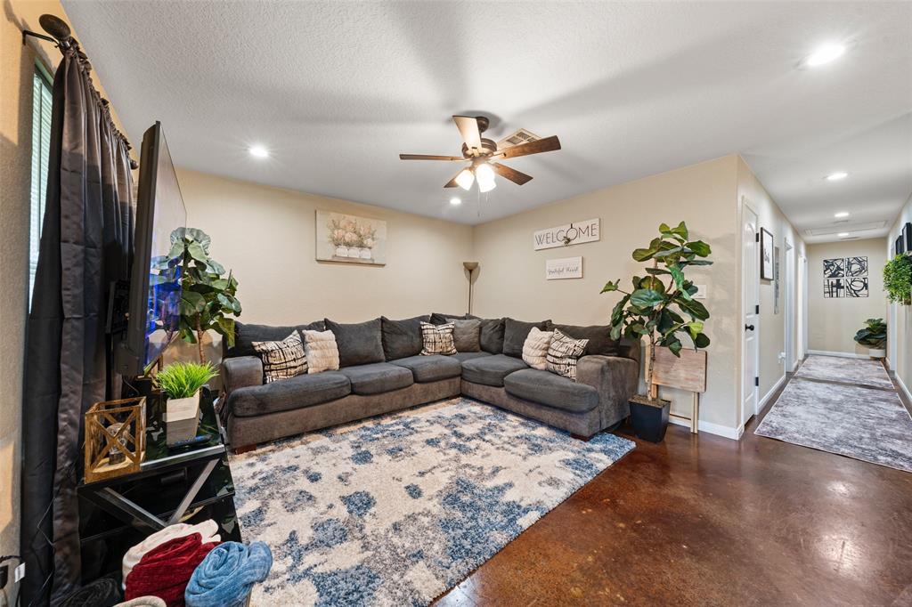 1617 Cumberland Avenue Waco, TX 76708 - Photo 3 of 17
