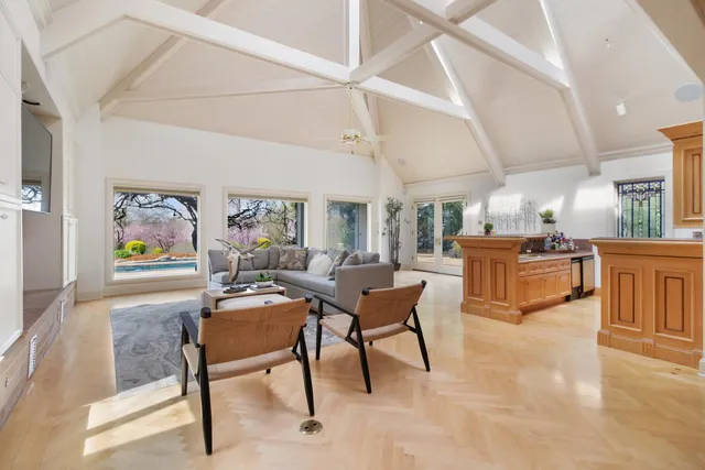 $3,400,000 | 2400 East Tiffany Lane, Sacramento, CA 95827