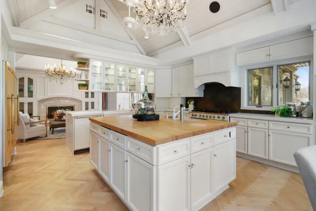 $3,400,000 | 2400 East Tiffany Lane, Sacramento, CA 95827