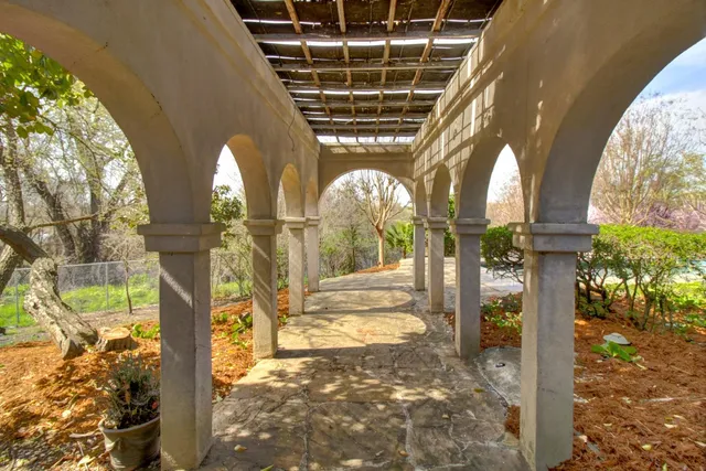 $3,400,000 | 2400 East Tiffany Lane, Sacramento, CA 95827