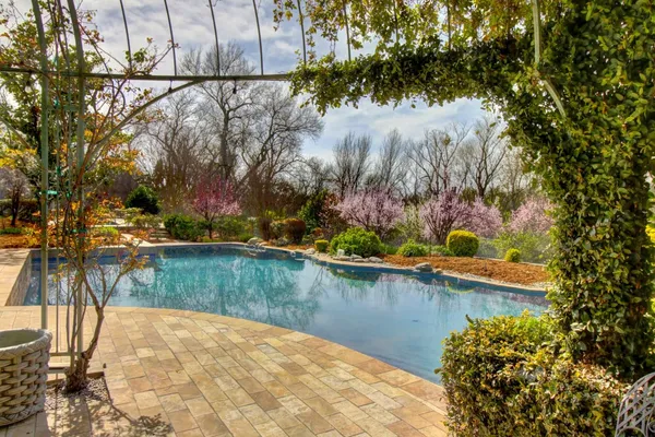 $3,400,000 | 2400 East Tiffany Lane, Sacramento, CA 95827