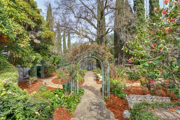 $3,400,000 | 2400 East Tiffany Lane, Sacramento, CA 95827