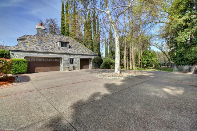 $3,400,000 | 2400 East Tiffany Lane, Sacramento, CA 95827