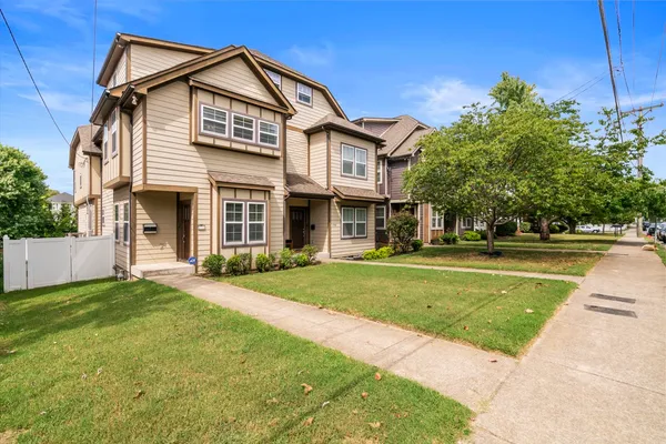 $885,000 | 1711 14th Avenue South, Nashville, TN 37212