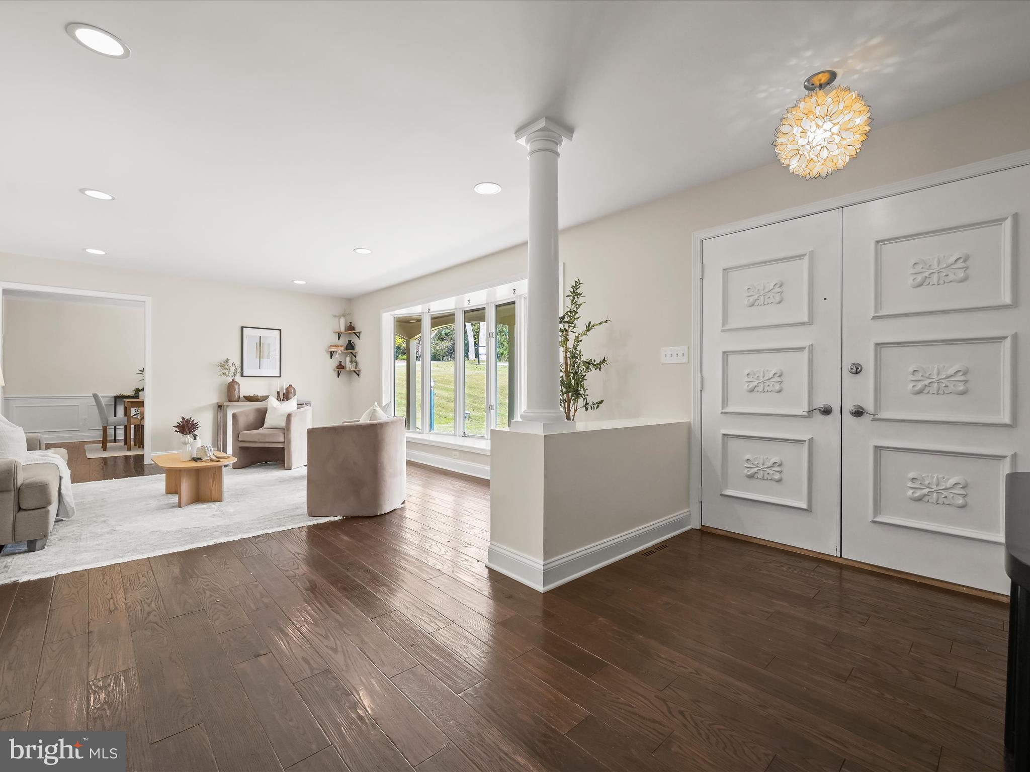 3900 Falls Run Road Randallstown, MD 21133 - Photo 3 of 58 Foyer