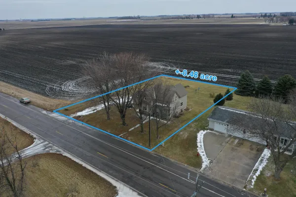 $77,000 | 807 County Road 6, Renville, MN 56284