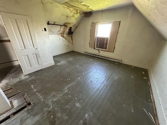 $77,000 | 807 County Road 6, Renville, MN 56284