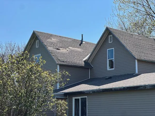 $77,000 | 807 County Road 6, Renville, MN 56284