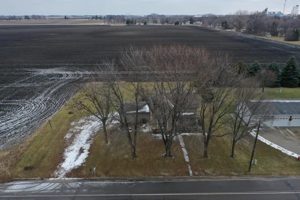 $77,000 | 807 County Road 6, Renville, MN 56284