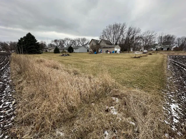 $77,000 | 807 County Road 6, Renville, MN 56284