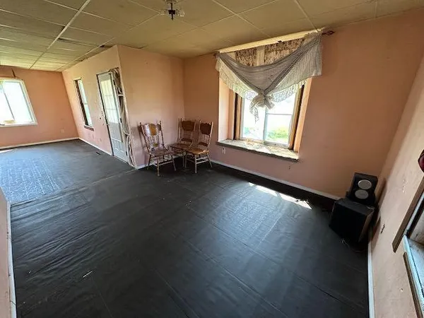 $77,000 | 807 County Road 6, Renville, MN 56284