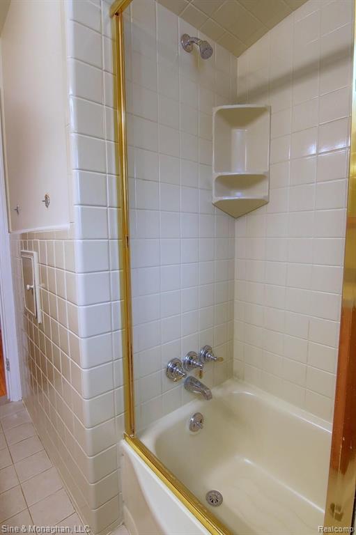 1536 Cook Road Grosse Pointe Woods, MI 48236 - Photo 20 of 39
