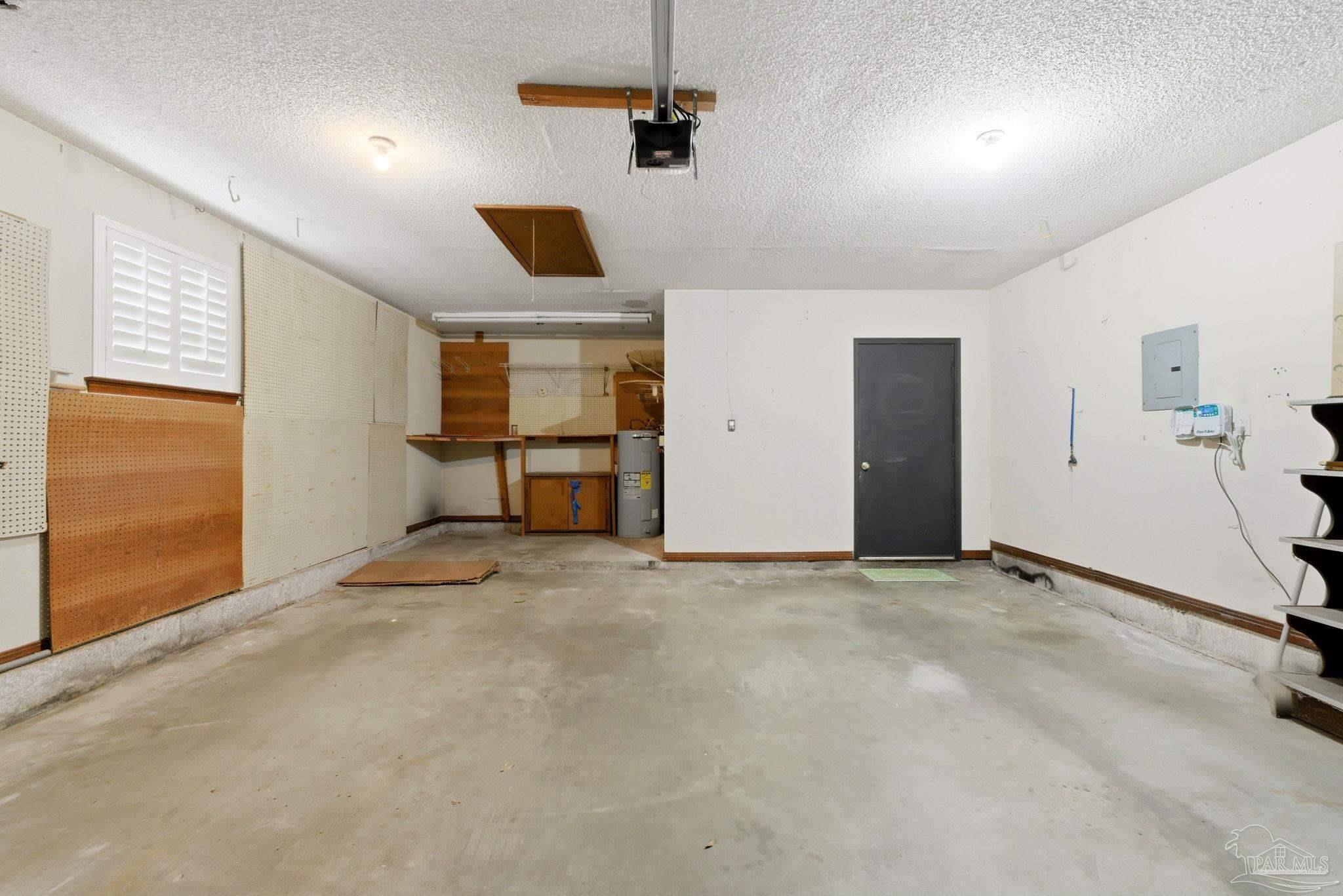 934 Springmier Place Pensacola, FL 32514 - Photo 29 of 49 a view of a room with a ceiling fan
