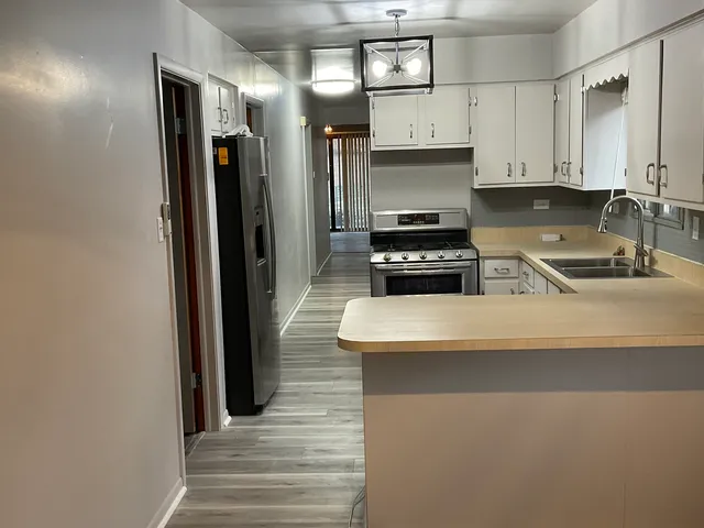 $269,900 | 2206 West 81st Place, Chicago, IL 60620