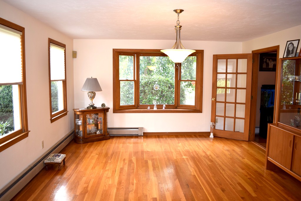 27 Lanthorn Road Northborough, MA 01532 - Photo 10 of 27 Gallery Image 10