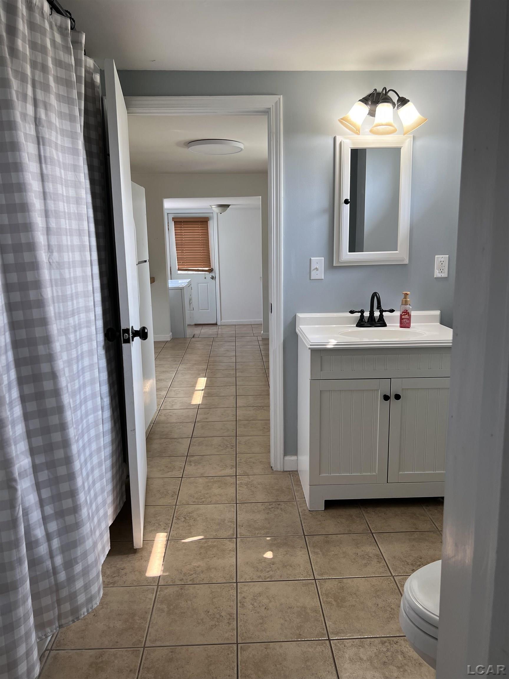 9476 Round Addison, MI 49220 - Photo 10 of 16 50113893-9.JPG
