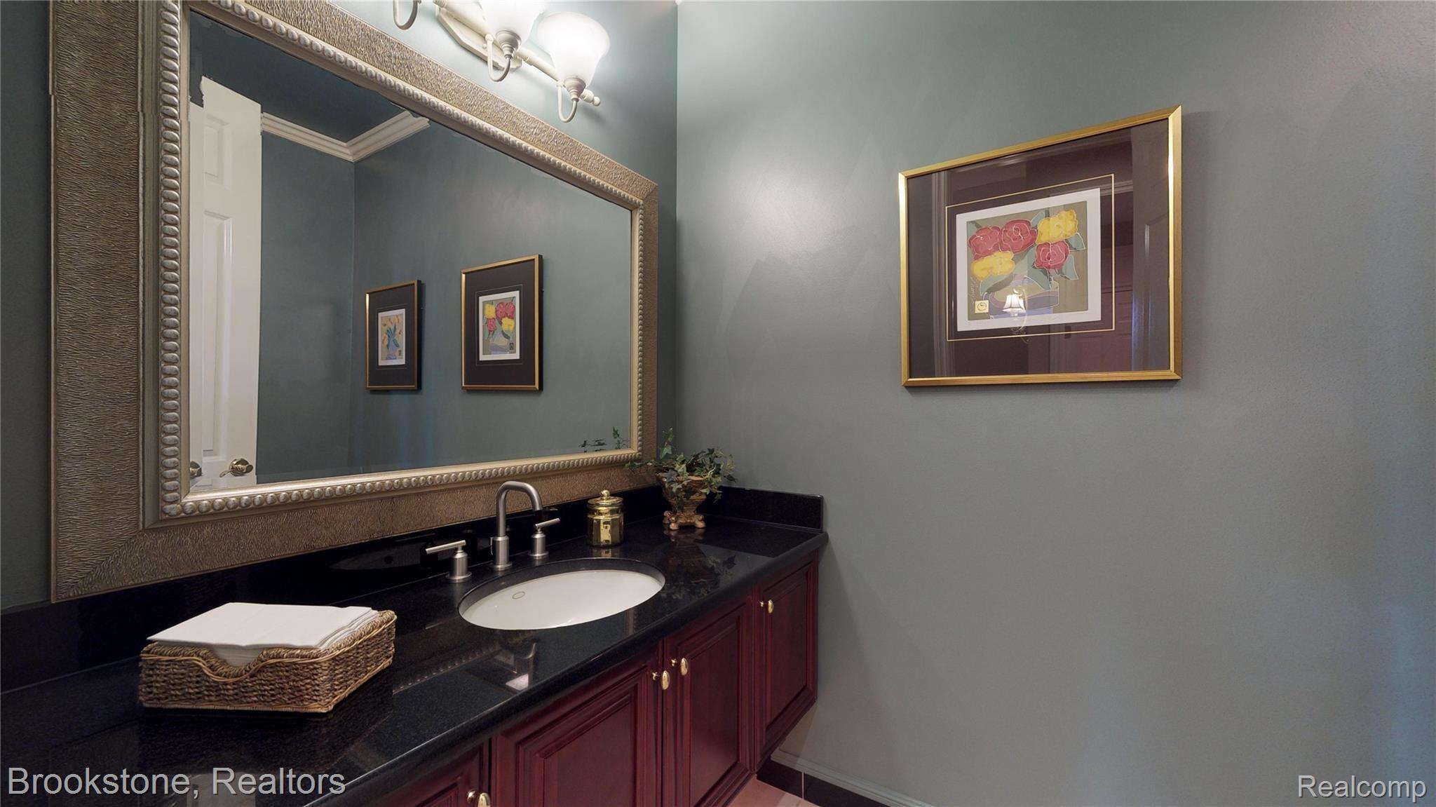 5625 Fox Ridge Drive Clarkston, MI 48348 - Photo 31 of 44 5625-Fox-Ridge-09092019_153258.jpg