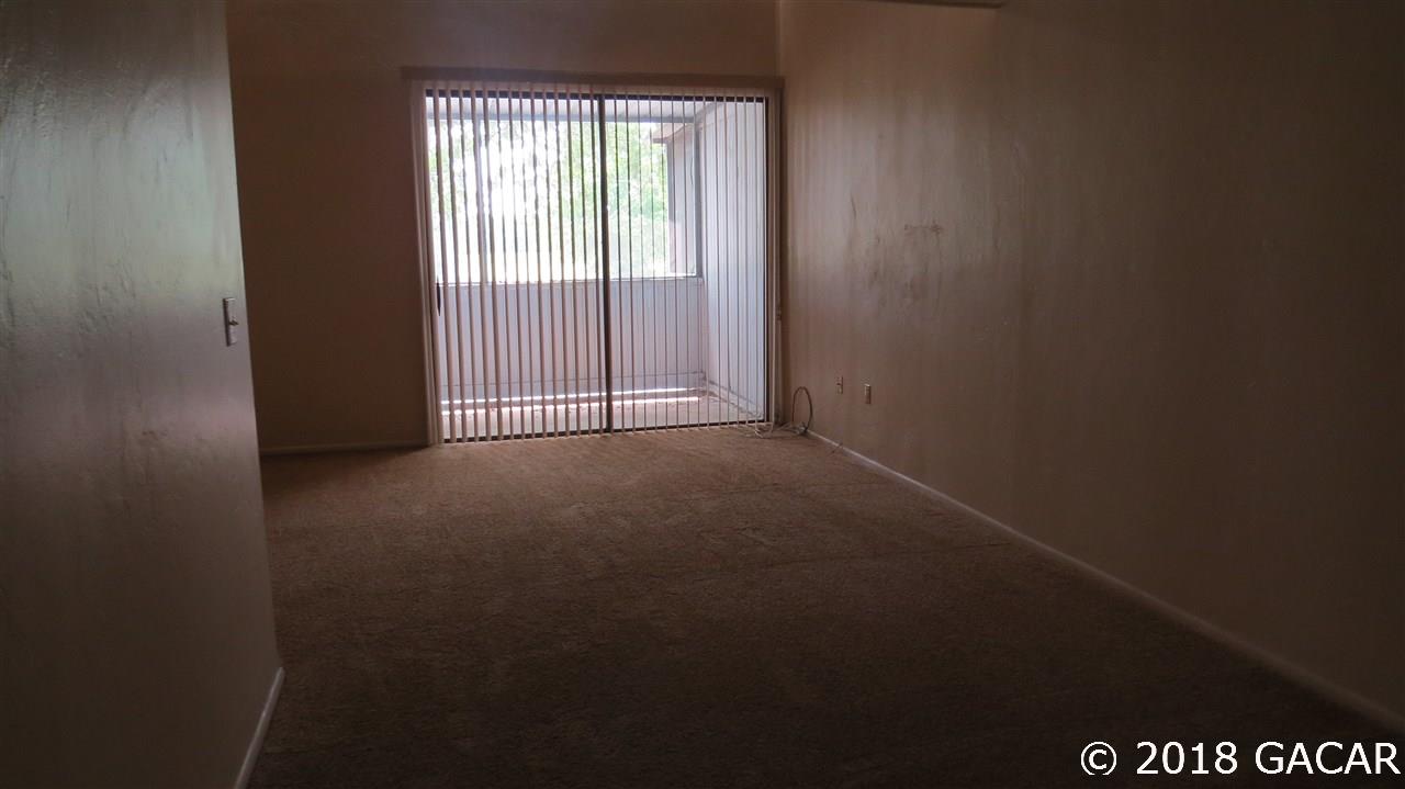 717 Southwest 75th Street, Unit 204 Gainesville, FL 32607 - Photo 6 of 20