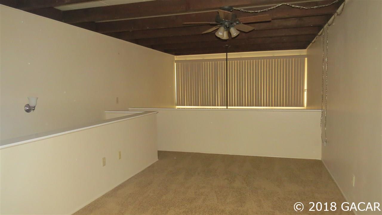 717 Southwest 75th Street, Unit 204 Gainesville, FL 32607 - Photo 9 of 20