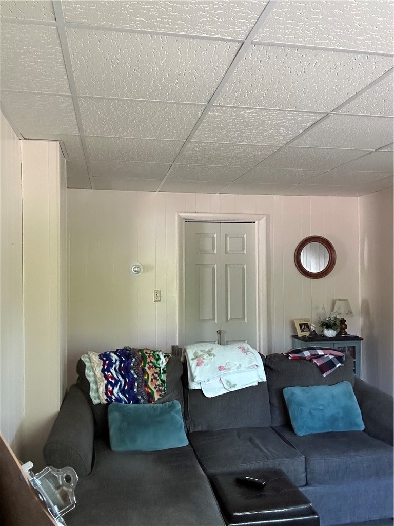 116 Derrick Road Bradford, PA 16701 - Photo 24 of 43 1ST APARTMENT