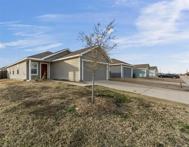 $259,900 | 5430 Longshadow Drive, Princeton, TX 75407