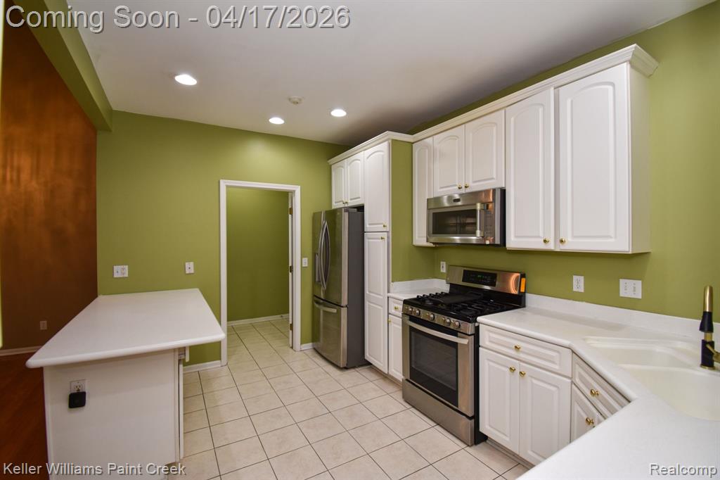 41687 Glade Road Canton, MI 48187 - Photo 9 of 54