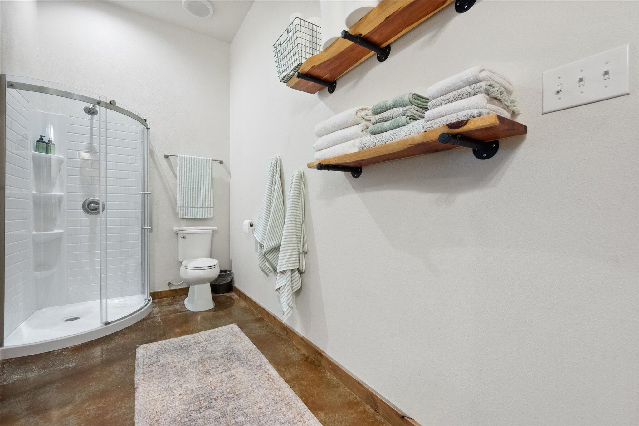 753 Co Road Plainview, TX 79072 - Photo 20 of 39 a bathroom with a sink and mirror