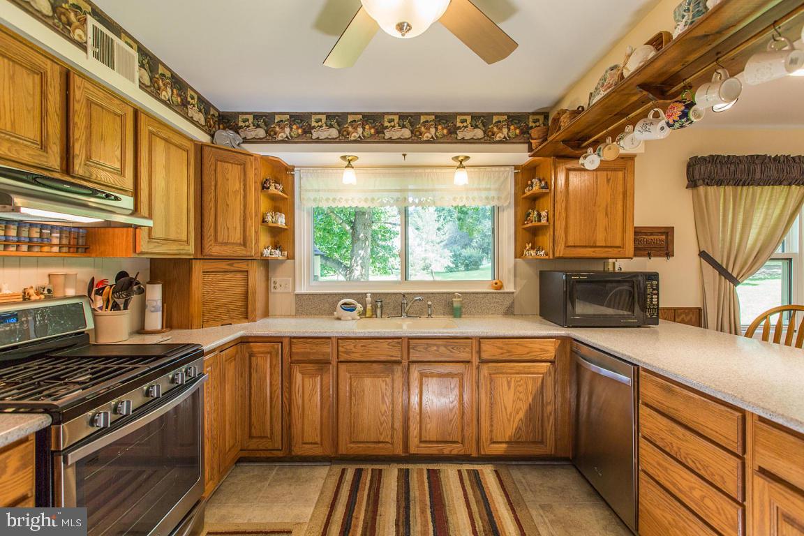 141 Ridings Way Lancaster, PA 17601 - Photo 16 of 61 Gallery Image 16