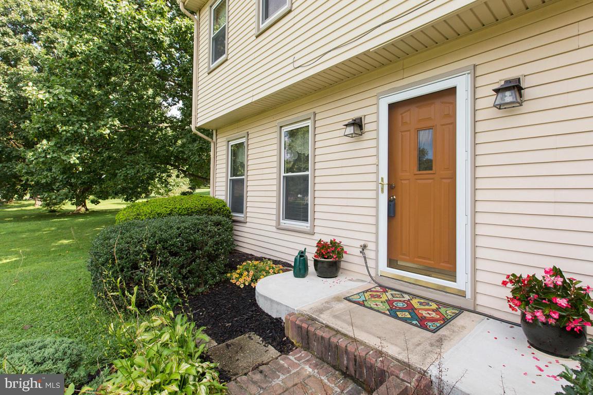 141 Ridings Way Lancaster, PA 17601 - Photo 4 of 61 Gallery Image 4