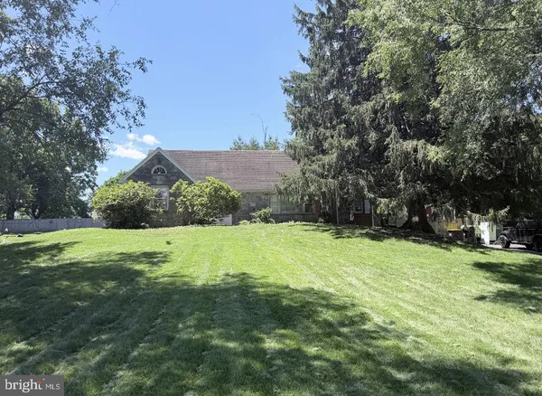 $495,000 | 18 Galicia Drive, Phoenixville, PA 19460