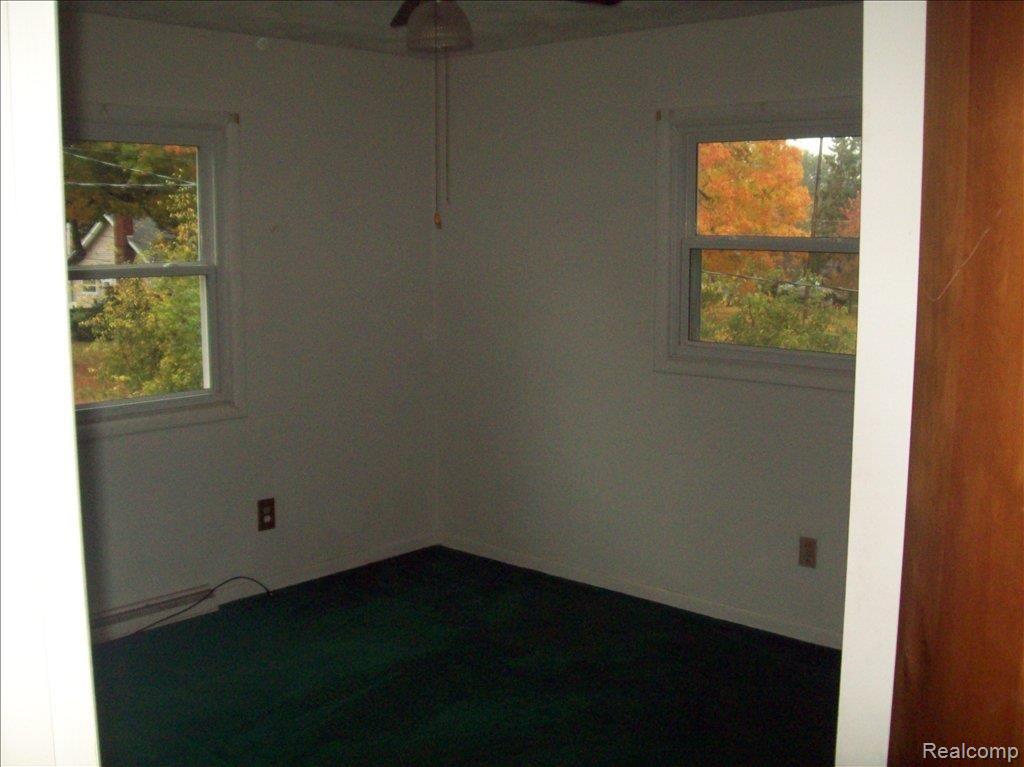 5909 Schafer Road Lansing, MI 48911 - Photo 11 of 11 103_0280