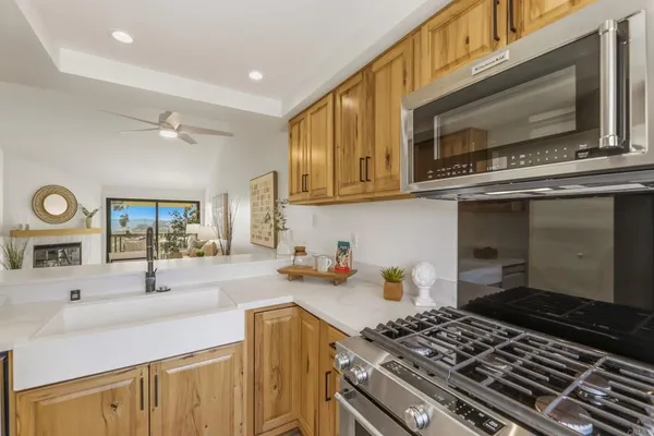 $735,000 | 134 South Jayton Lane, Encinitas, CA 92024