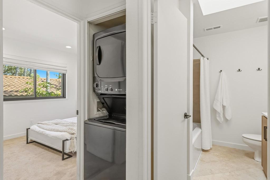 134 South Jayton Lane Encinitas, CA 92024 - Photo 18 of 43