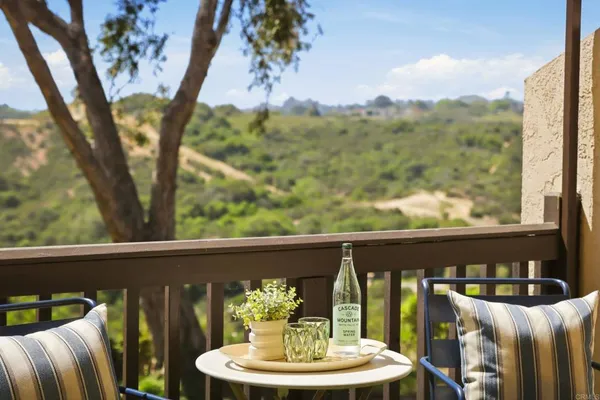 $735,000 | 134 South Jayton Lane, Encinitas, CA 92024