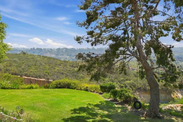 $735,000 | 134 South Jayton Lane, Encinitas, CA 92024
