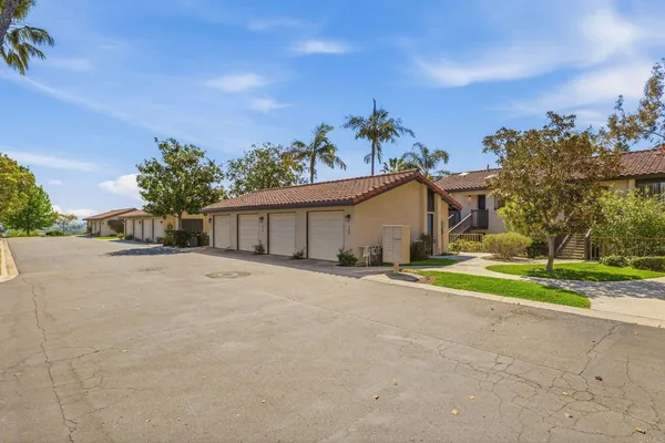 $735,000 | 134 South Jayton Lane, Encinitas, CA 92024