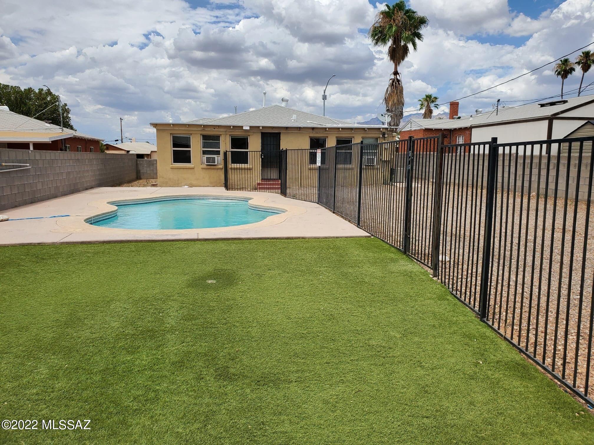 1706 East Grant Road Tucson, AZ 85719 - Photo 1 of 16 Gallery Image 1