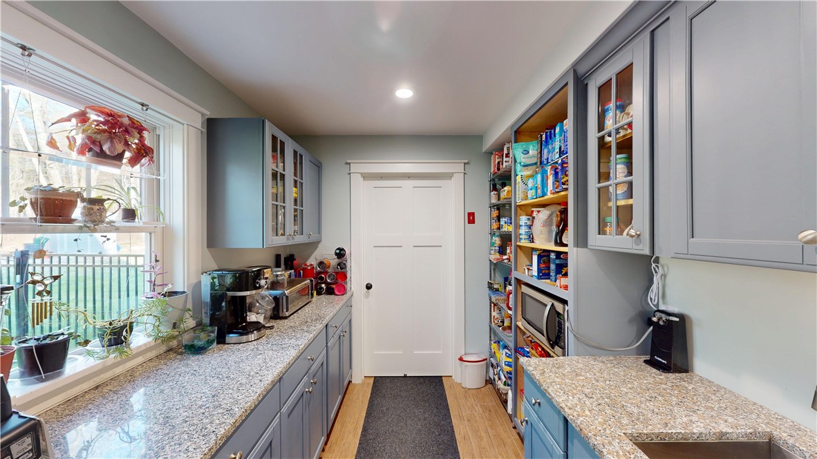 160 Bungy Road Glocester, RI 02857 - Photo 15 of 50