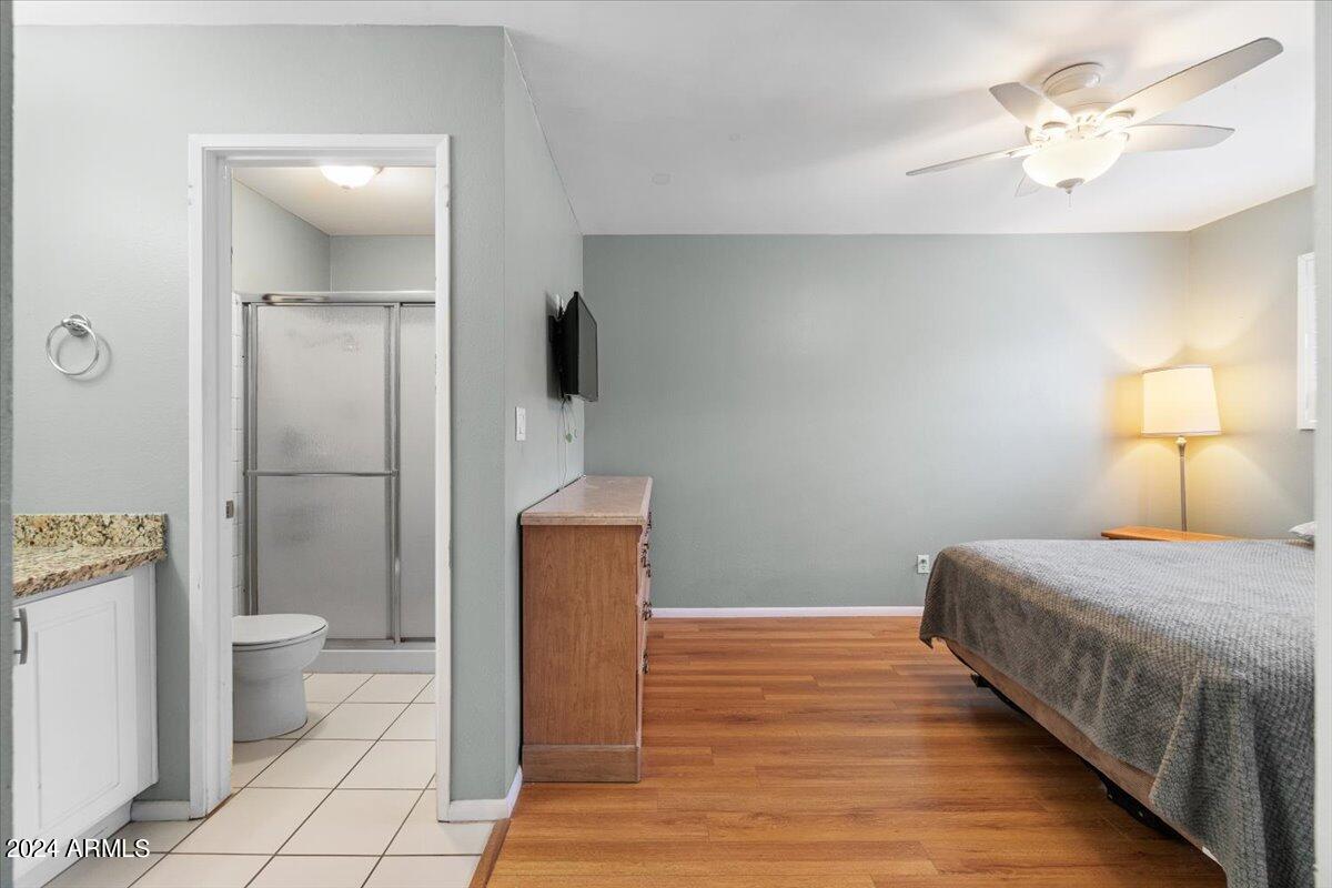 5525 East Thomas Road, Unit D4 Phoenix, AZ 85018 - Photo 16 of 27 18-Bedroom 2