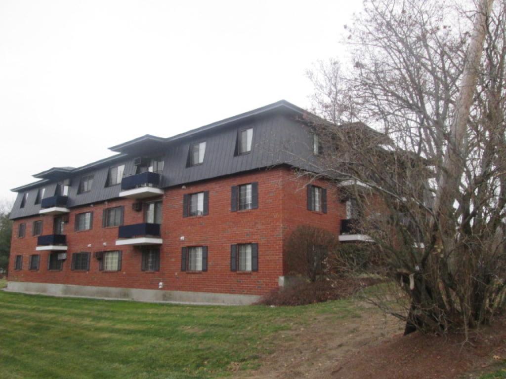 64 Dunbarton Road, Unit 2A Manchester, NH 03102 - Photo 2 of 10