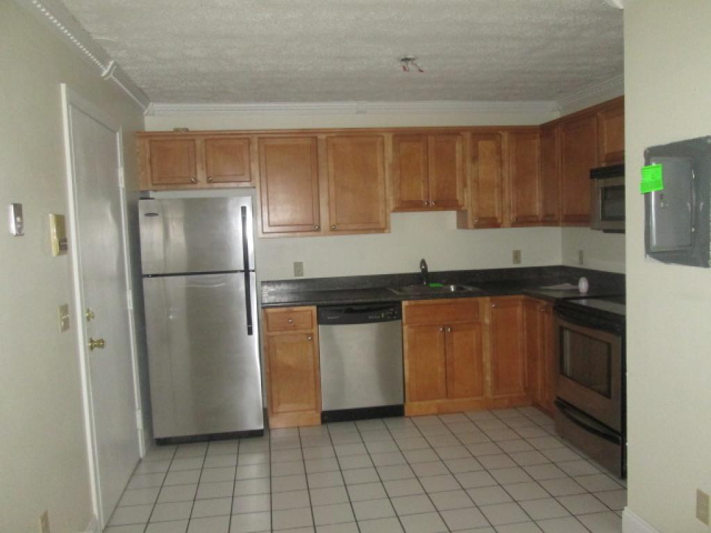 64 Dunbarton Road, Unit 2A Manchester, NH 03102 - Photo 5 of 10