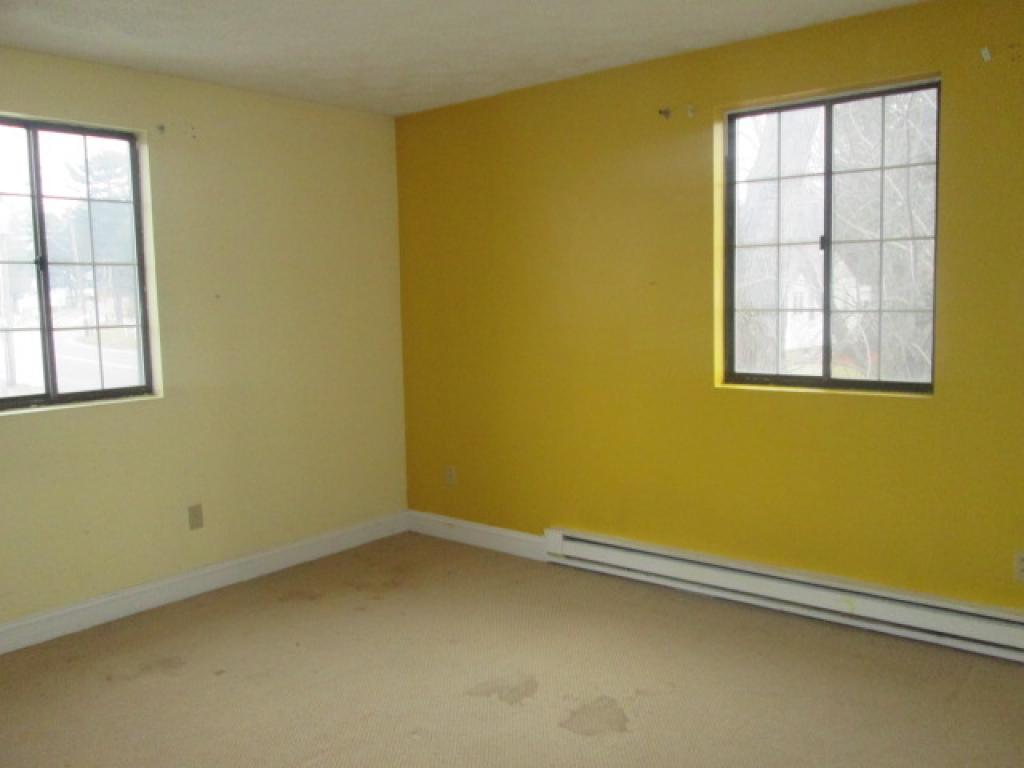 64 Dunbarton Road, Unit 2A Manchester, NH 03102 - Photo 6 of 10