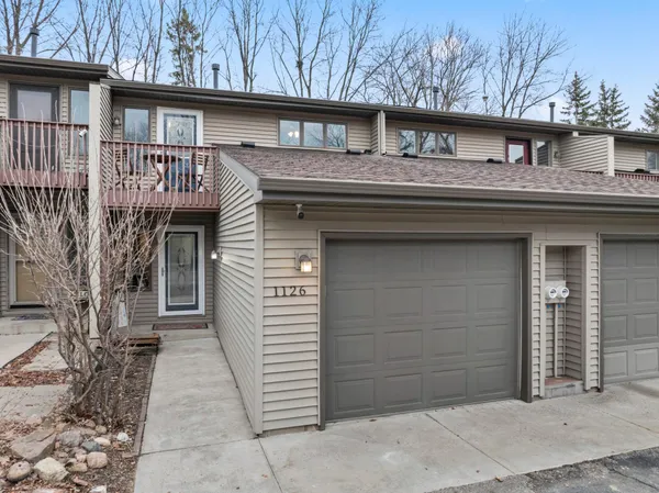 $259,900 | 1126 Highland Avenue, Northfield, MN 55057