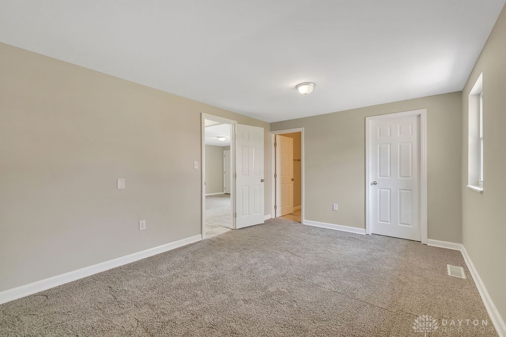 7654 Rothfield Drive Huber Heights, OH 45424 - Photo 16 of 33