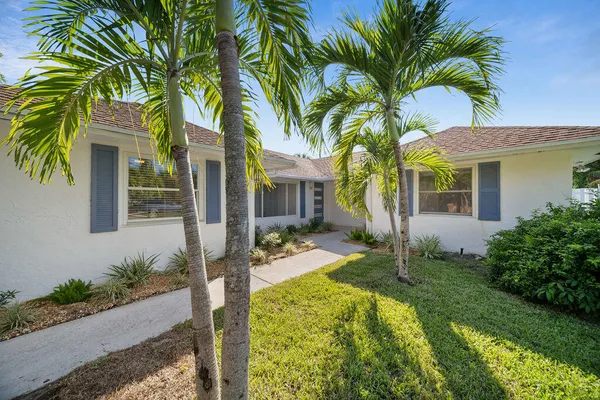 $4,200 | 518 Kingbird Circle, Delray Beach, FL 33444