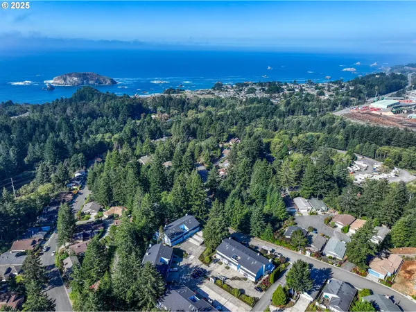 $280,000 | 1455 Seacrest Lane, Unit 3, Brookings, OR 97415