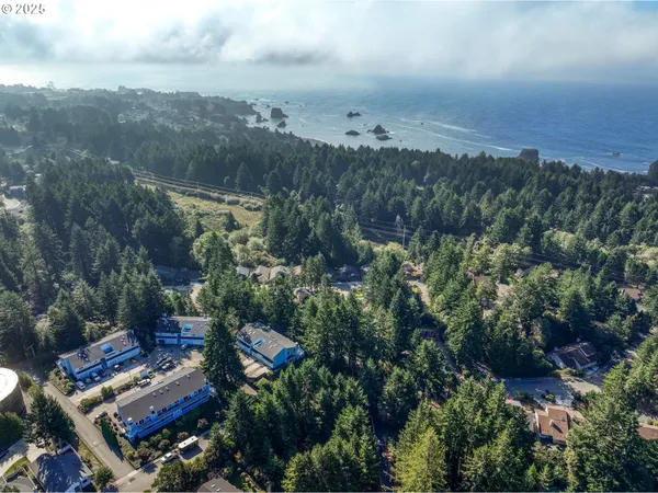 $280,000 | 1455 Seacrest Lane, Unit 3, Brookings, OR 97415