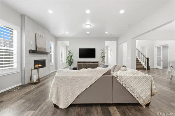 $925,000 | 68 Western Sky Circle, Longmont, CO 80501